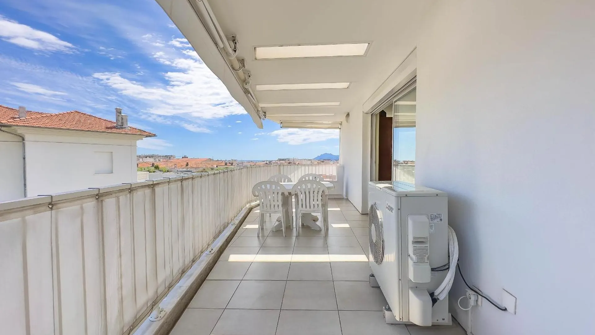Le Rooftop By Winsome Destination Cannes 0*,  Frankrijk